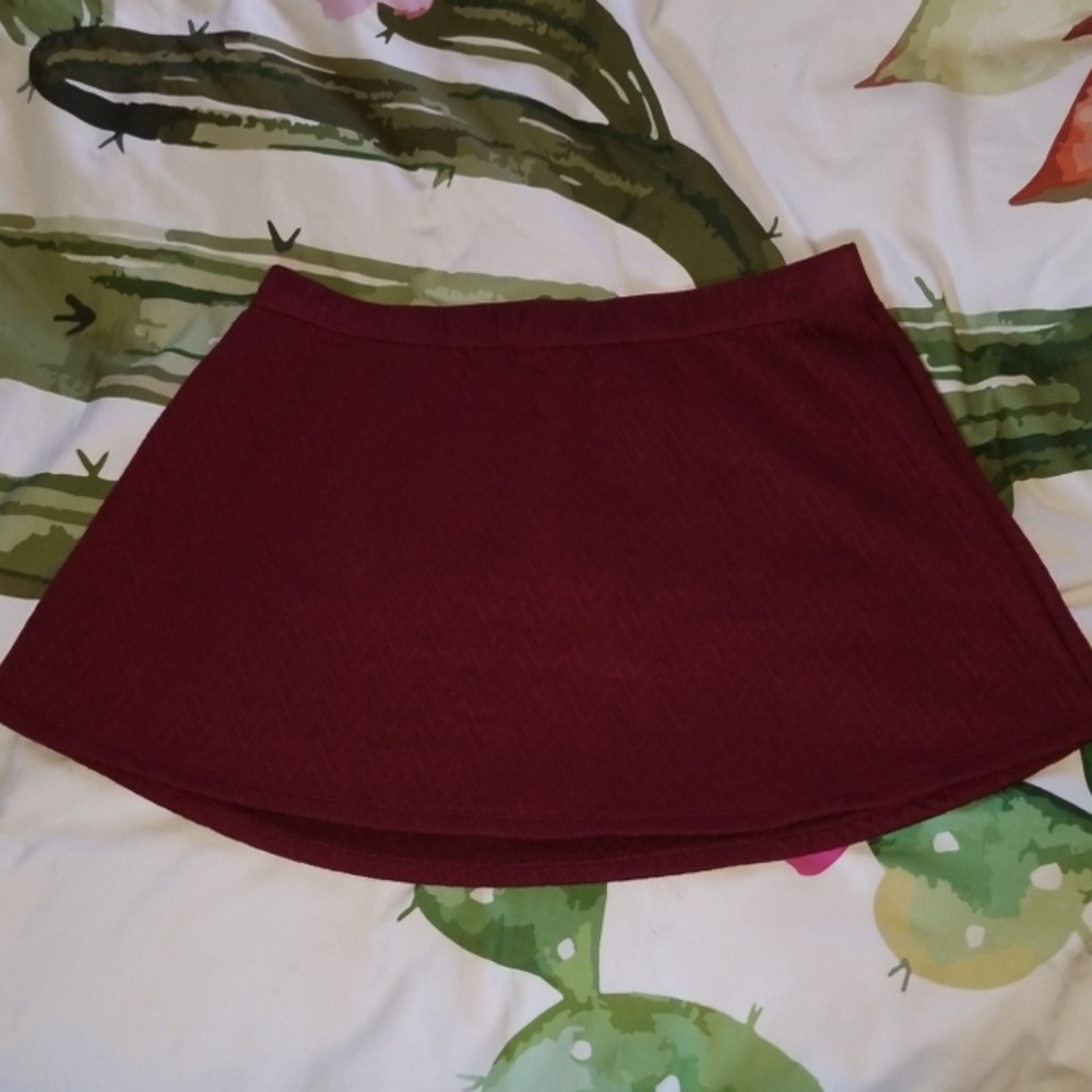 Candie's Burgandy skirt